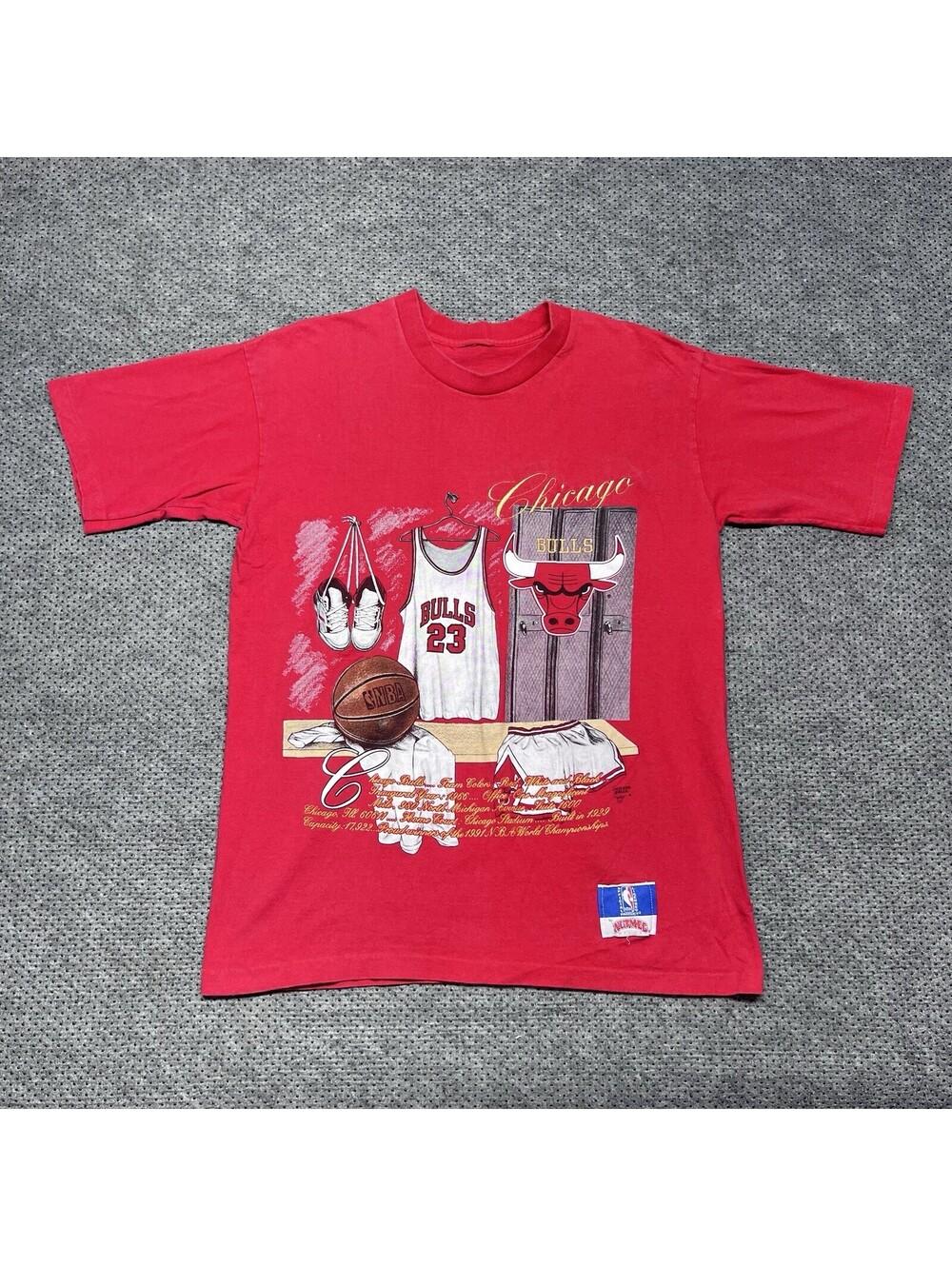 Vintage 90S Nutmeg Chicago Bulls Basketball Locker Room T-Shirt Medium RARE MENS